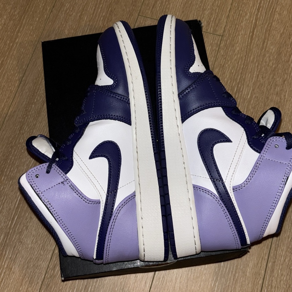 Excellent (USED) Condition Air Jordan 1 Mid Sky J Purple - Picture 9 of 11